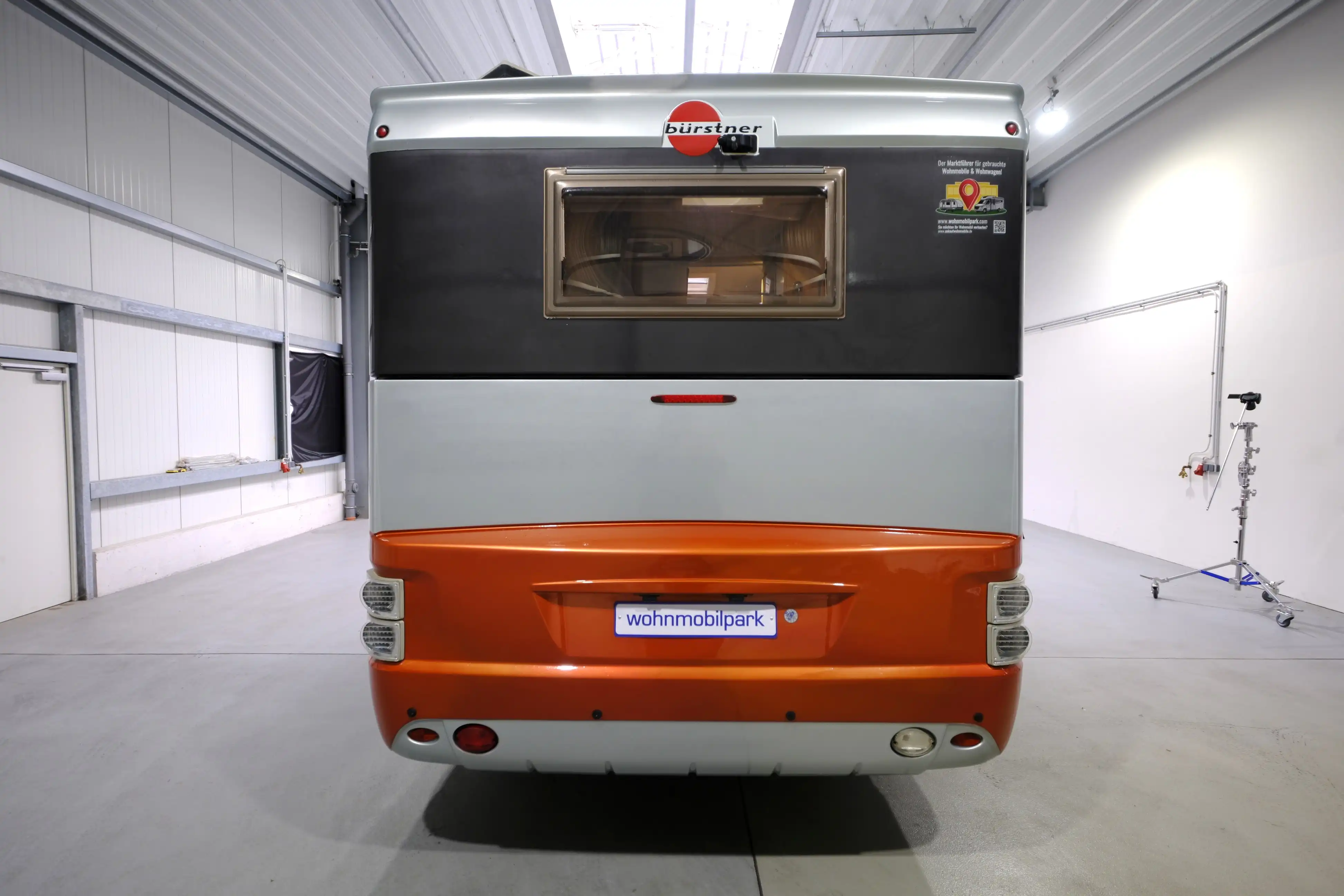 BUERSTNER Mega Van IT 675
